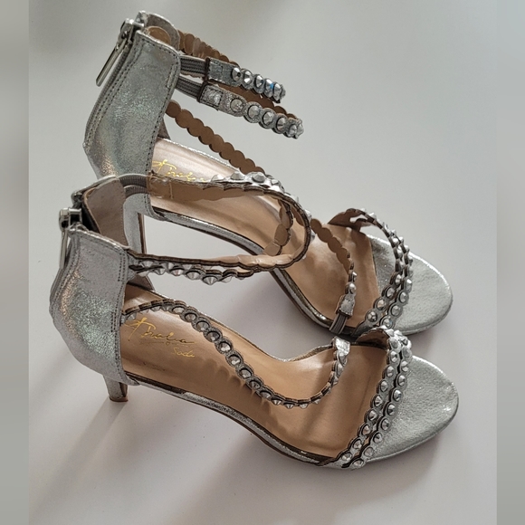 Macy's, Thalia Sodi, Silver, Formal High Heels, Size 7 - Picture 2 of 3